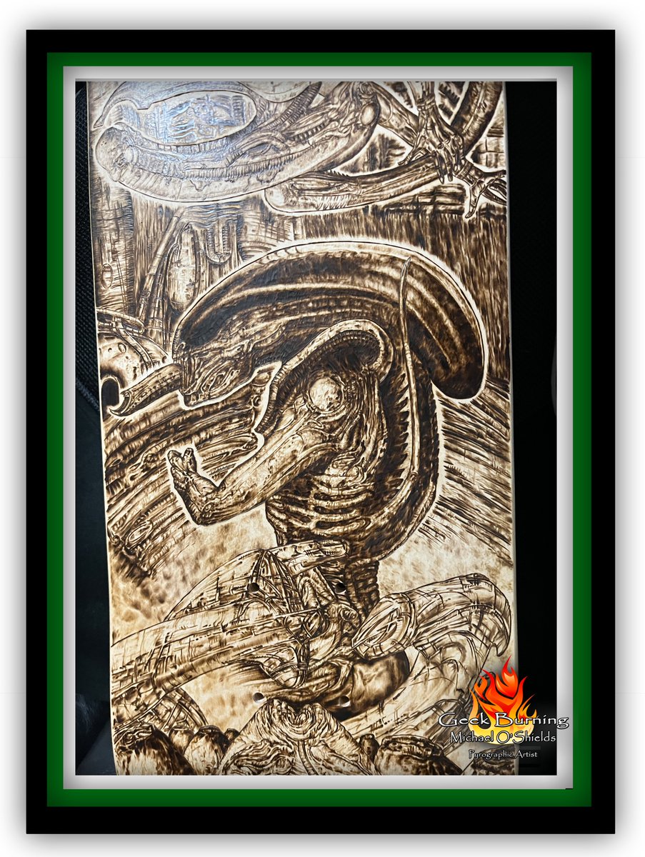 GeekBurning's tweet image. Alien skateboard is complete! an almost yearlong odyssey! I'm extremely happy on the finished product! Thank you Little Whale Skate Shop! #xenomorph