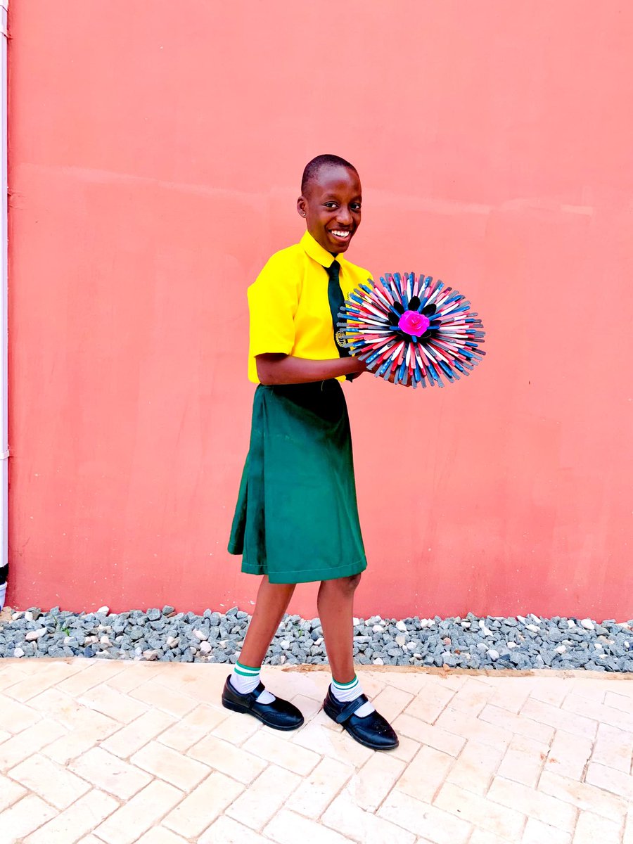 Osnon_Academy's tweet photo. Our brilliant students brought creativity to life in their Home Economics project this term!

🧺 Year 7 turned plastic spoons into stunning Wall Decorations a lesson in recycling and imagination!

🧶 Year 8 took on hand knitting to design beautiful Table Covers l

Swipe to see https://t.co/xHPqpOHVa5