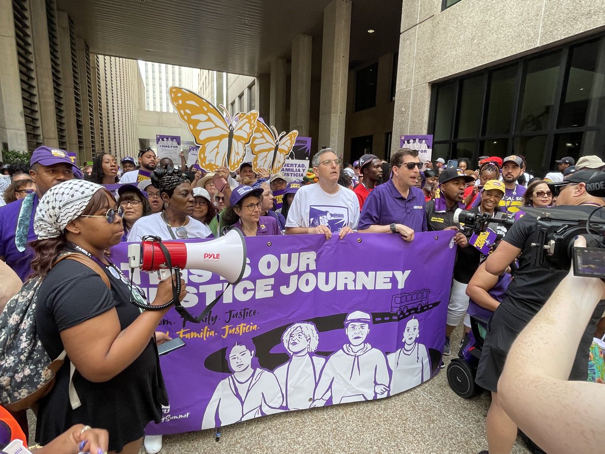 SEIULocal1's tweet image. As part of @SEIU’s Justice Journey this #SolidaritySummer, Local 1 members joined workers across the country in a march for immigrant safety and rights in New Orleans, and the rejection of the Trump administration’s unrelenting attacks on immigrants. seiu.co/JusticeJourney