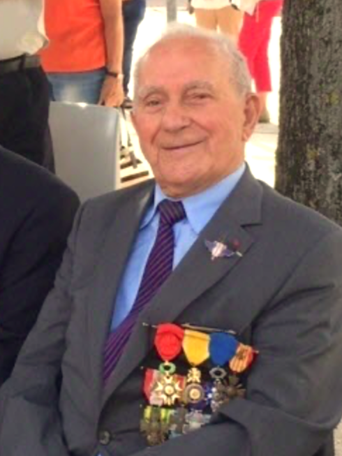 Naître dans l'Italie fasciste. Se rallier à la France Libre à 15 ans. Débarquer en Normandie comme sergent de la 2e DB. Libérer Paris et Strasbourg. Conquérir le Nid d'Aigle. Être prisonnier à Dien Bien Phu. La vie extraordinaire d'Enzo Bonopera, qui s'est achevée hier. À 98 ans.