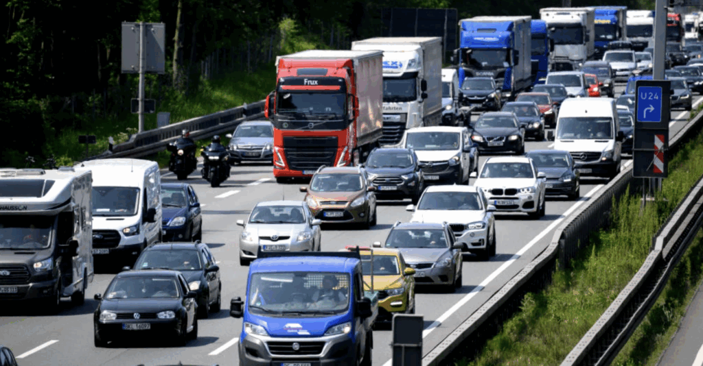 businessamfr's tweet image. Les taxes de circulation flamandes augmentent de près de 2 pour cent fr.businessam.be/les-taxes-de-c… #Taxes #Circulation #Flandres #VoituresElectriques #VéhiculesHydrogène