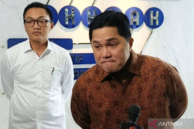 OghieGigs's tweet photo. Ayo pak buka mata dan telinga, jgn cuma dengarkan tangan kanan yang mungkin juga ga punya niat di dunia sepakbola.

Banyak teman2 yg bukan pengurus di pssi dan pt gsi yang punya kemampuan. 

Banyak diskusi dengan banyak stakeholder jgn malu untuk turun. https://t.co/9gLL7srPNJ