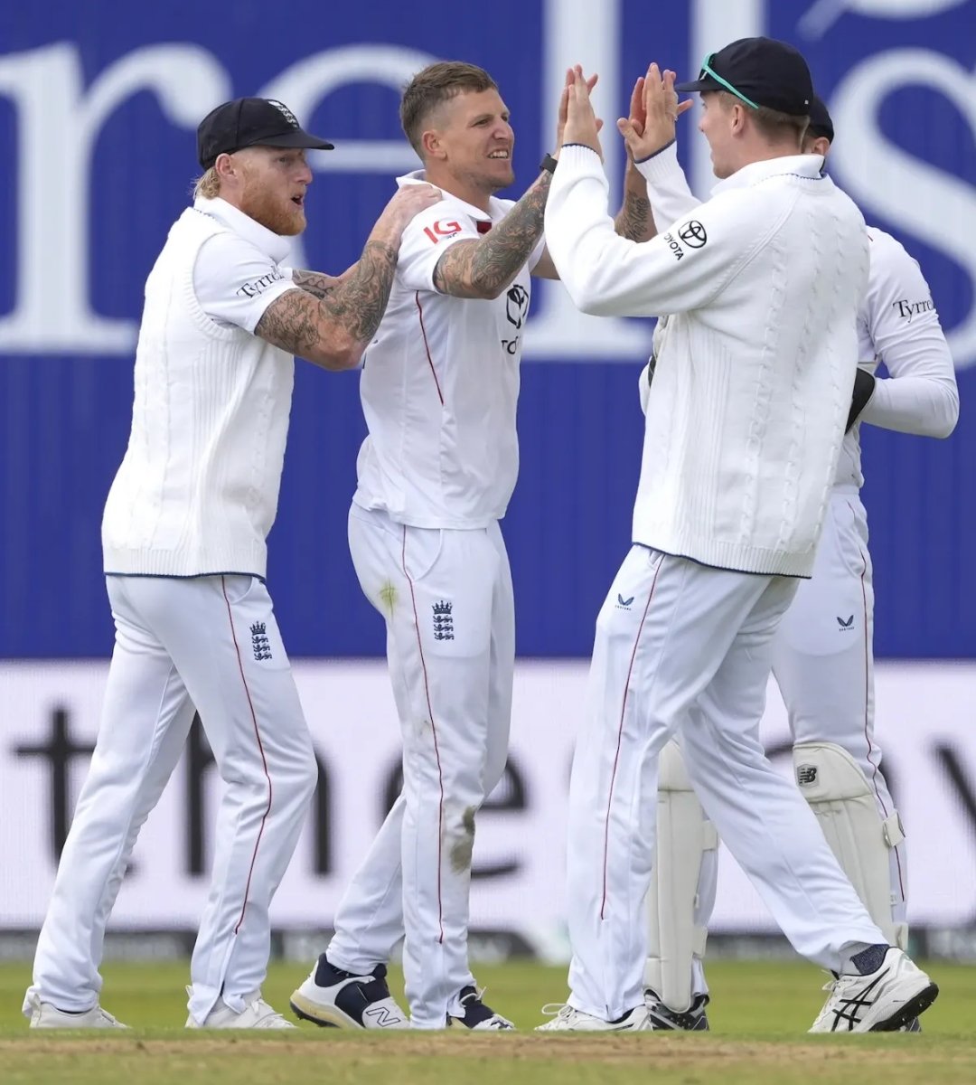 🚨 Test matches with 350+ totals in all four innings:
1921 : Adelaide Test, AUS 🆚 🏴󠁧󠁢󠁥󠁮󠁧󠁿
1948 : Headingley Test, ENG vs 🇦🇺
2025* : Headingley Test, ENG 🆚 🇮🇳

#INDvsENDTest | #WTC27  | #BCCI

📸: Getty 🙏