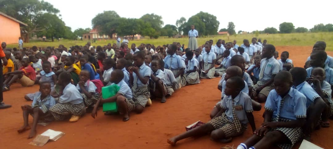 swrwug's tweet image. Today, students at Anel Junior School and Pamitu actively engaged in road safety sessions under the #VIAProject.
Through the @TotalEnergiesUG sponsored program, Initiatives like the Road Safety Club in schools play a big role in making sure that children actively participate.