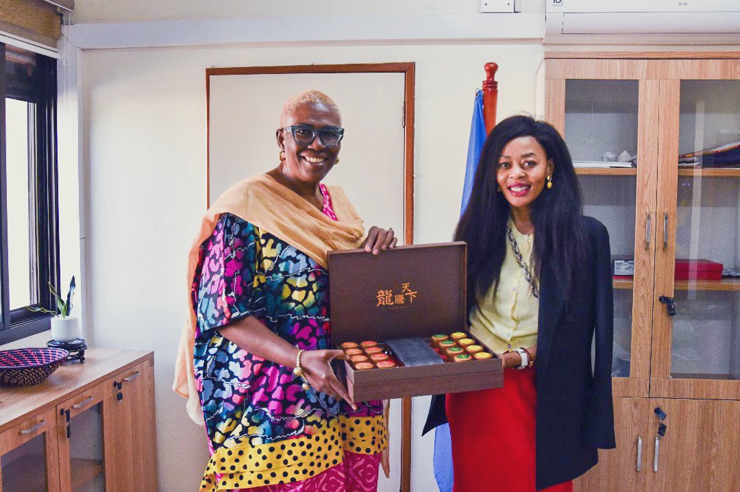 Nwanne Vwede-Obahor (@nwanneobahor) on Twitter photo Met with H.E <a href="/Nsababera_juju/">Ambassador Juju Nsababera</a>, the Ambassador of 🇺🇬Uganda to China 🇨🇳 as we discussed potential partnership opportunities in China around tourism, trade, and coffee value-addition🌱☕
We need collaborative approaches to achieve all the #SDGs.
<a href="/ChineseEmb_Uga/">Chinese Embassy in Uganda</a> Met with H.E <a href="/Nsababera_juju/">Ambassador Juju Nsababera</a>, the Ambassador of 🇺🇬Uganda to China 🇨🇳 as we discussed potential partnership opportunities in China around tourism, trade, and coffee value-addition🌱☕
We need collaborative approaches to achieve all the #SDGs.
<a href="/ChineseEmb_Uga/">Chinese Embassy in Uganda</a>