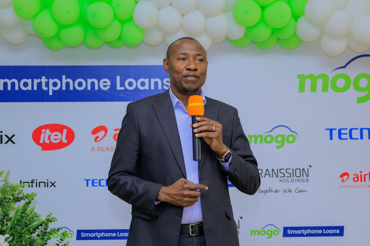 MOGOUganda's tweet image. 2/2 
The Launch was graced by RCC Stanley Bayole &amp;amp; City Speaker Aheebwa Albert Araali . We are going one smartphone at a time and we are changing lives.

#DigitalInclusion  #SmartphoneForAll