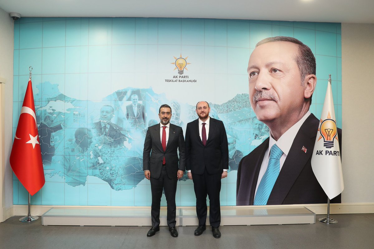 Hakan Han ÖZCAN 🇹🇷 (@hakanhanozcan) on Twitter photo Genel Başkan Yardımcımız ve Teşkilat Başkanımız Sn. <a href="/abuyukgumus/">Ahmet Büyükgümüş</a>’u ziyaret ederek teşkilat çalışmalarımız üzerine istişarelerde bulunduk.
Nazik ev sahipliği ve misafirperverliği için teşekkür ediyorum. Genel Başkan Yardımcımız ve Teşkilat Başkanımız Sn. <a href="/abuyukgumus/">Ahmet Büyükgümüş</a>’u ziyaret ederek teşkilat çalışmalarımız üzerine istişarelerde bulunduk.
Nazik ev sahipliği ve misafirperverliği için teşekkür ediyorum.