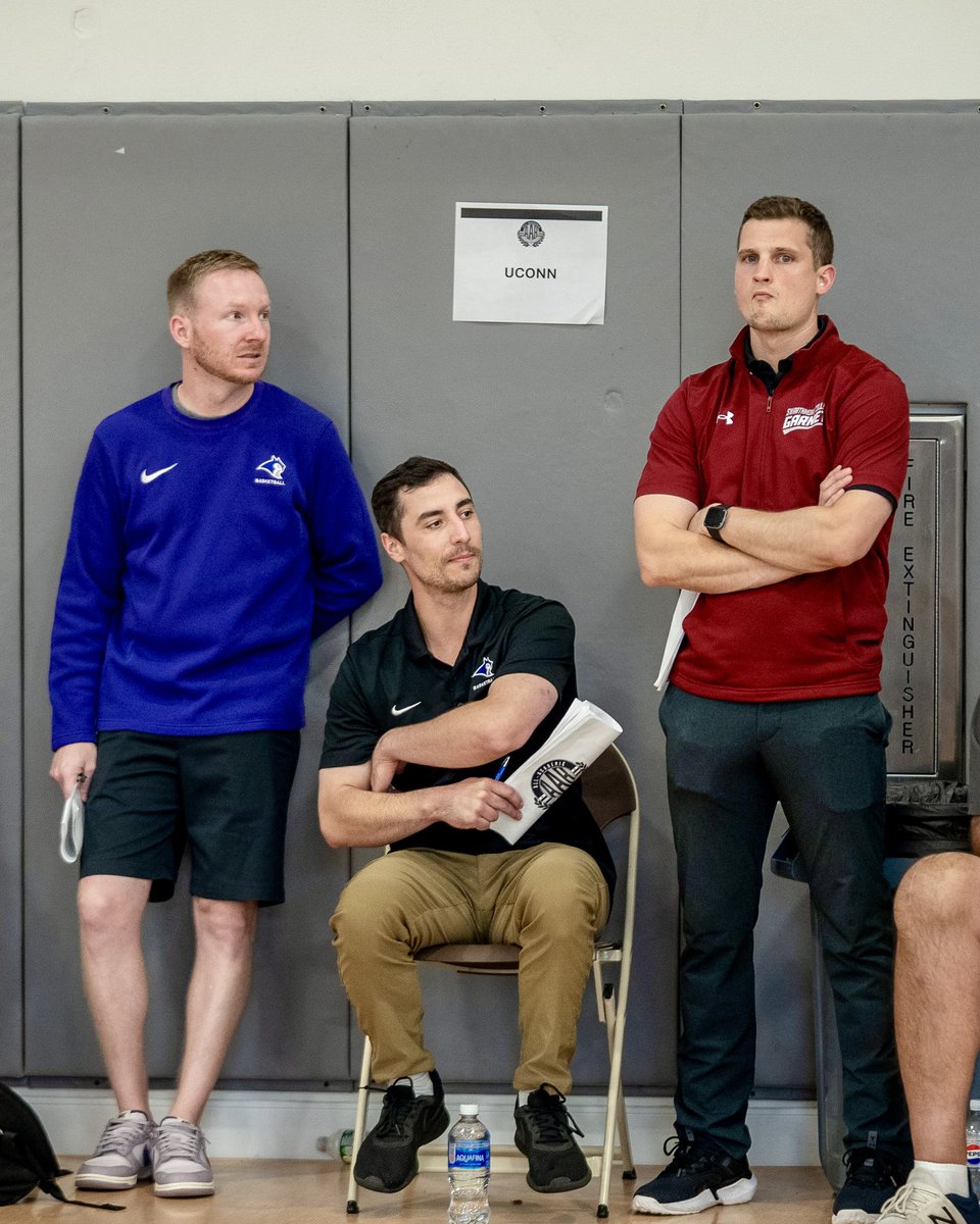 All-Academic Basketball tweet media