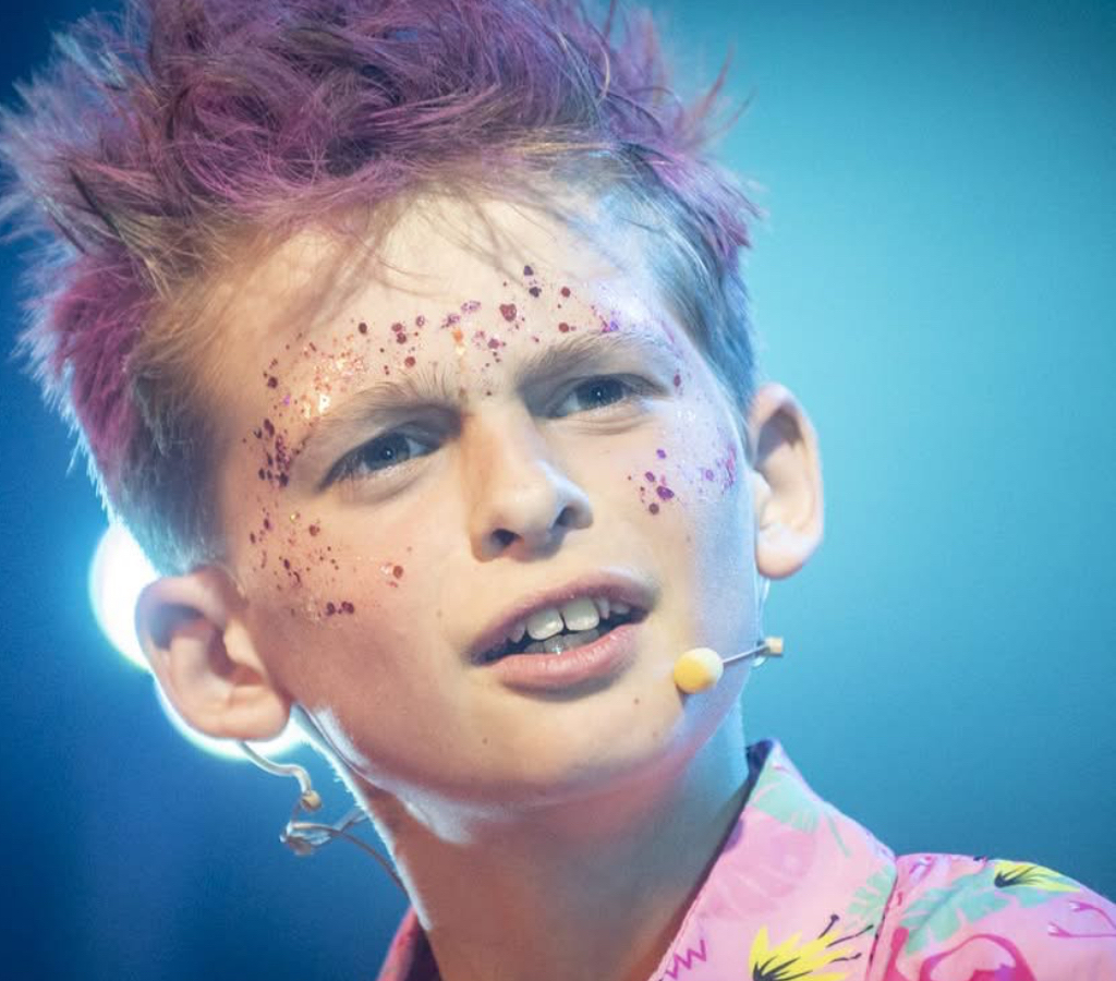 🎭 Exciting news!

Robert (Year 6) will make his professional stage debut in Bristol next term! 🌟
After a successful final audition, he’s secured his first role - rehearsals start this summer.

We’re so proud of you, Robert! 👏🎉

#WellingtonSchool #StageDebut #FutureStar