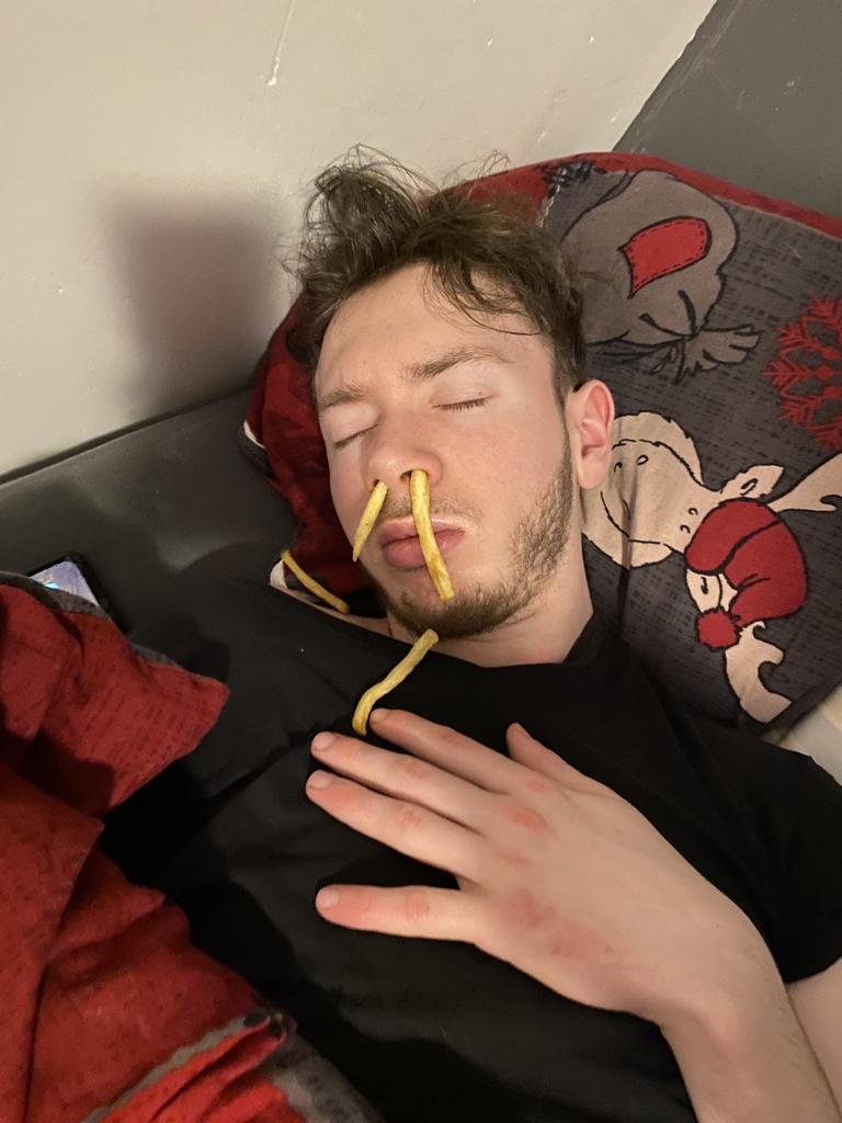 𝔽𝕝𝕠𝕣𝕚𝕒𝕟 ❄️ tweet media