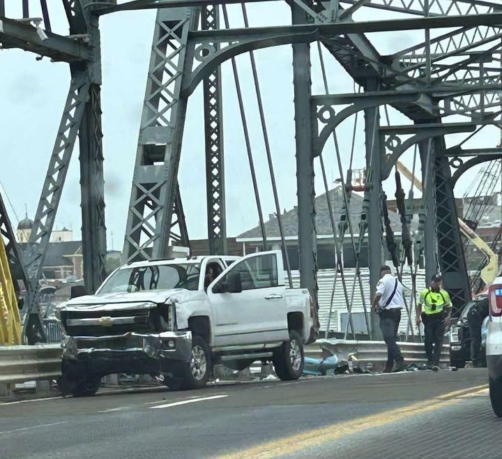 "This just happened on the bridge towards New Bedford and Fairhaven." Photos by Iglesia Jehovahrafah.
