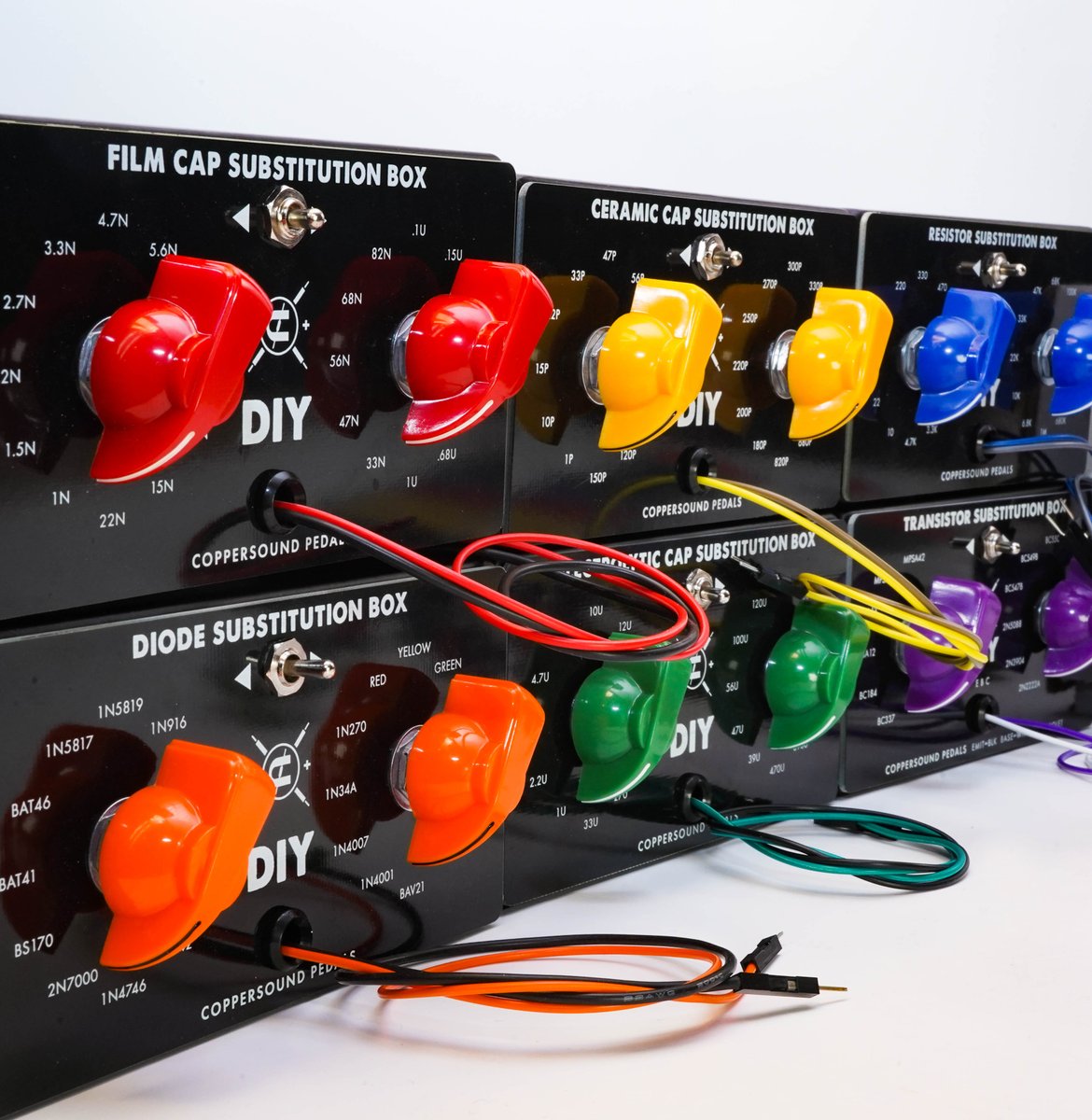 CopperSoundFX's tweet image. Our #DIY substitution boxes allow you to audition different component values in your #breadboard with the turn of a switch. Save time during development and get to the finish line faster.
#coppersoundpedals #diypedals #diystompboxes #guitarbuilder #circuitbending