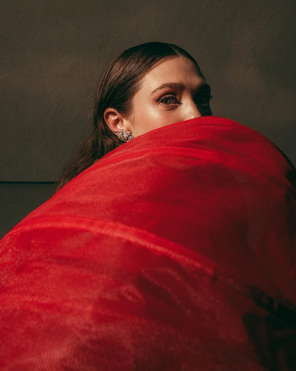 wandasolsen's tweet image. Elizabeth Olsen’s upcoming projects:
• ‘ETERNITY’ - A24 romcom
• ‘MARVEL ZOMBIES’ - animated miniseries
• ‘PANIC CAREFULLY’ - apocalyptic thriller
• ‘SEVEN SISTERS’ - drama series
• ‘FLESH OF THE GODS’ - vampire thriller
• ‘THE AGE OF LOVE’ - romantic drama