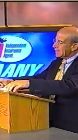 🎉 40 years of E&amp;O loss control—and still delivering.

1000's of agents have learned to reduce risk &amp; stay protected. We’re sharing some vintage clips to celebrate!

(This seminar predates Wi-Fi &amp; group texts)

🎯 Join us July 15 or Aug 21.
🔗 biginy.org/education/page…