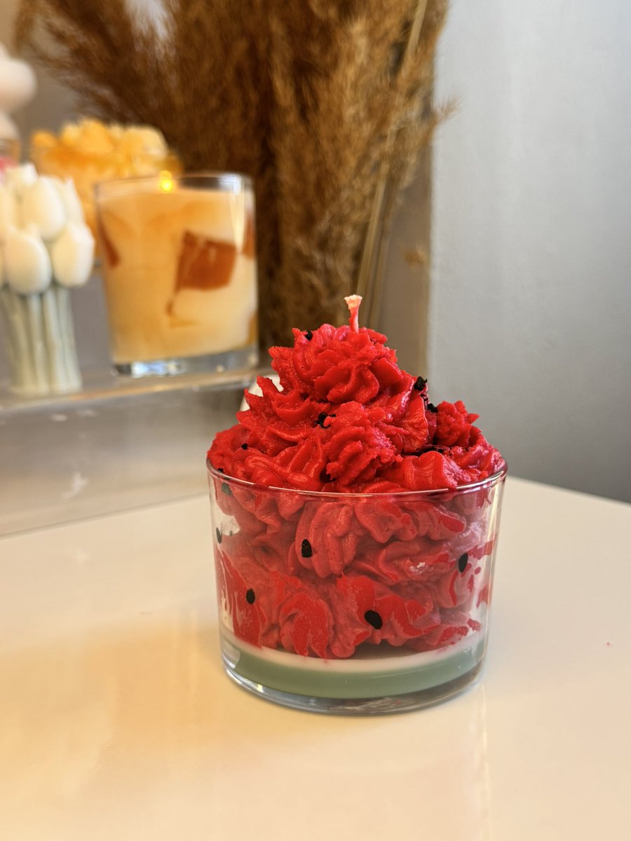 yeyucandles's tweet photo. 🍉✨ “Karpuz severler burada mı? Yazın en tatlı ferahlığını mumla buluşturduk!” https://t.co/fMGpIY9VOe