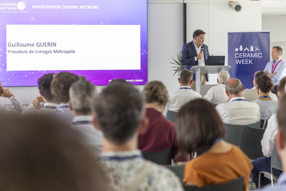 📍 | Inauguration officielle de la 9e édition de Ceramic Network en présence de Limoges Métropole.
✅ Organisé par le Pôle Européen de la Céramique, Ceramic Network propose à ses participants, via des rendez-vous d’affaires, des conférences et des visites de sites de découvrir