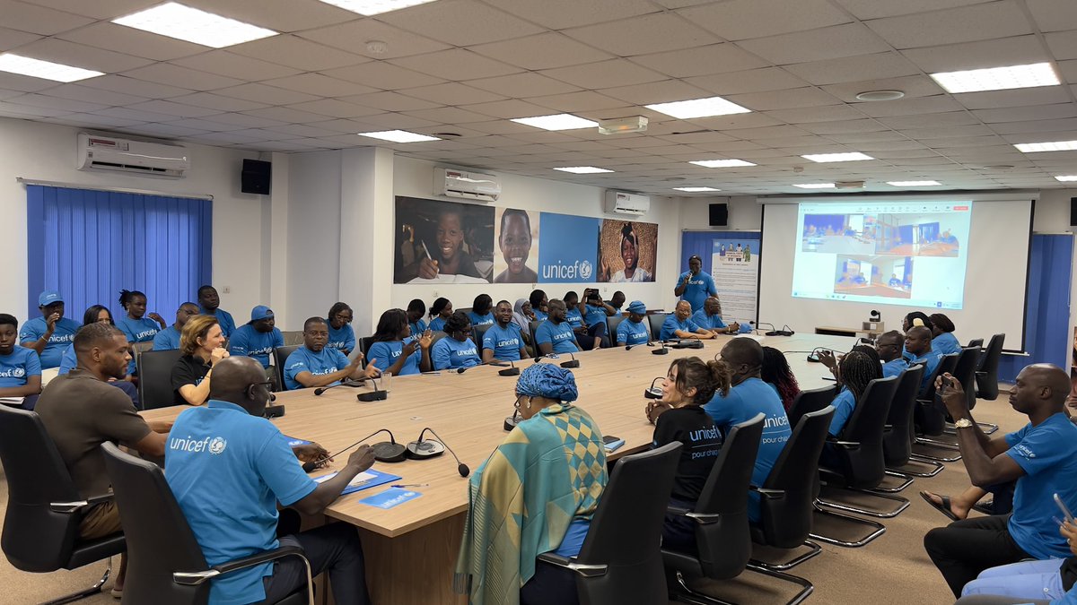 UNICEF_Benin's tweet photo. Une nouvelle voix s’élève pour les droits des enfants 🇧🇯 

C’est parti pour la cérémonie officielle de nomination de Steve Mounie comme Champion UNICEF Bénin. 

Capitaine de l'équipe nationale, il s'engage désormais aux côtés de l'@UNICEF pour porter plus haut la voix des enfants https://t.co/tNMxOUl48q