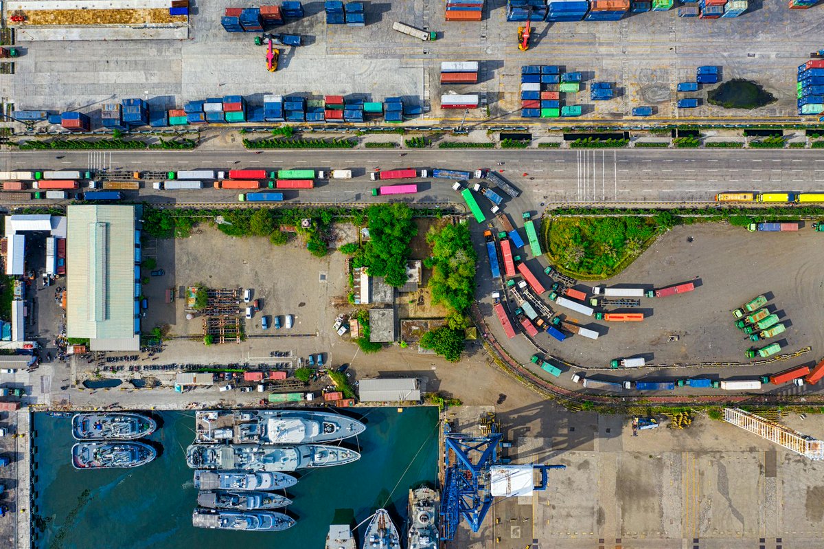 LSE_ID's tweet photo. MSc Development Studies alum and Senior Research Analyst, Nato Balavadze draws on her dissertation comparing Georgia’s free trade agreements with the EU and China to explore how they shape the country’s policy space and development trajectory.
https://t.co/K26YcHQjA6 https://t.co/9tXf1Xn58C