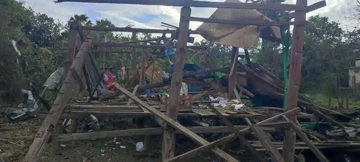 zawmoethant71's tweet photo. The military council conducted aerial assault to #BaHin village in west part of #Myaine Tsp on 16:00 pm today,1 person killed & 2 others were injured.
https://t.co/fDIzWhQvYJ
#2025Jul02Coup
#TerroristMyanmarMilitary
#WhatsHappeningInMyanmar https://t.co/KGy97tUh8J