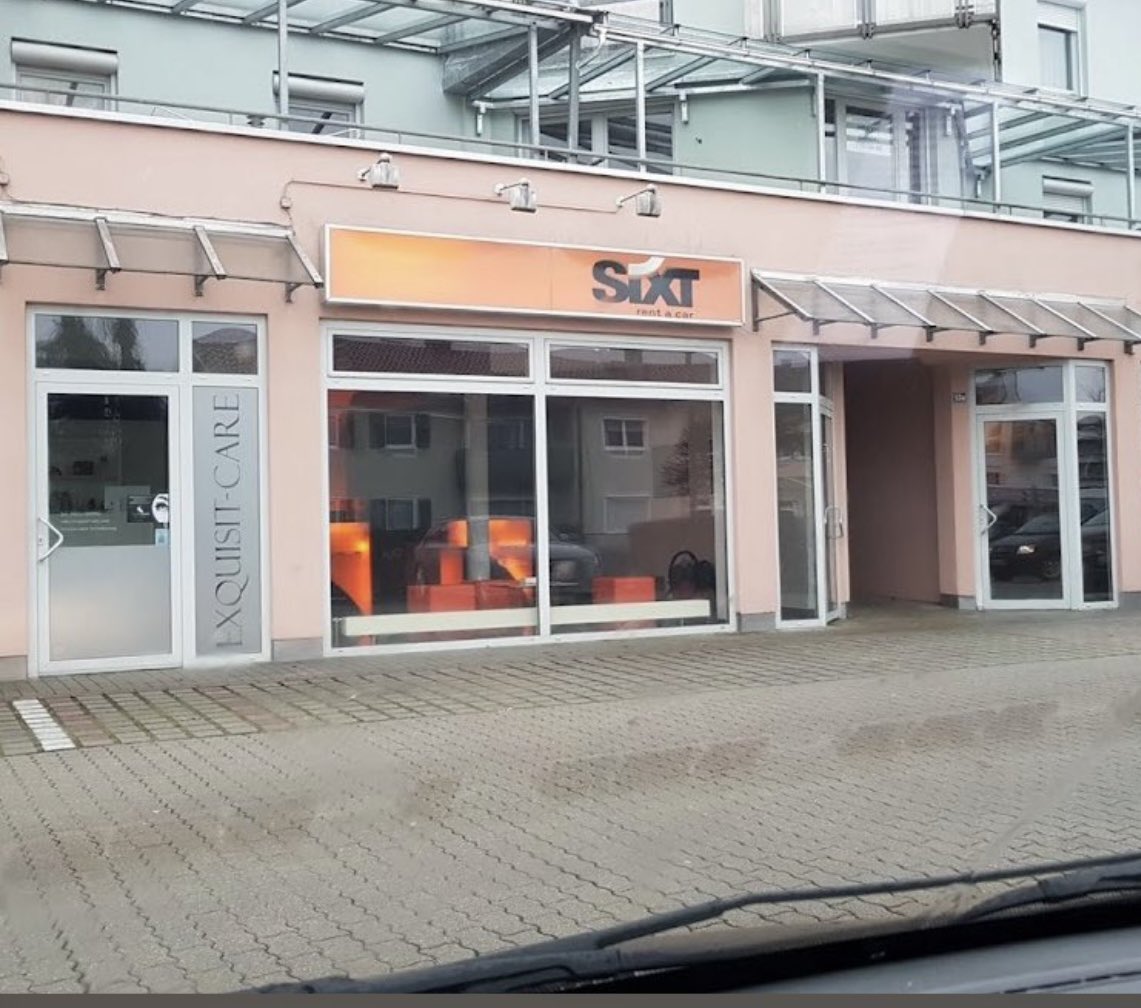 ايجار السيارات بالمانيا ارخص من النمسا وسويسرا 
فاذا كان وصولك #سالزبورغ النمساويه لاتستأجر سياره منها استأجر من قرية المانية قريبة من المطار 
اسمها فريلاسينغ Freilassing
توجد فيها شركتين يوروب كار و سكست

واذا كان وصولك مطار #بازل السويسرية 
استاجر من قرية المانية قريبة منها
اسم