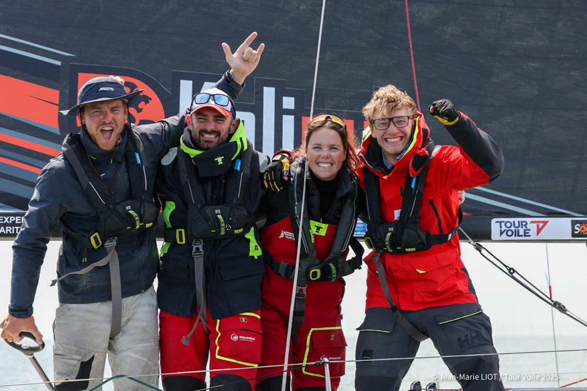 Tour Voile : les Malouins remportent l’étape de ralliement entre Royan et Pornichet letelegramme.fr/sports/voile/t… via <a href="/LeTelegramme/">Le Télégramme</a> <a href="/tourvoile/">Tour Voile</a> 
Photo <a href="/JeanMarieLiot/">Jean-Marie Liot Images</a>