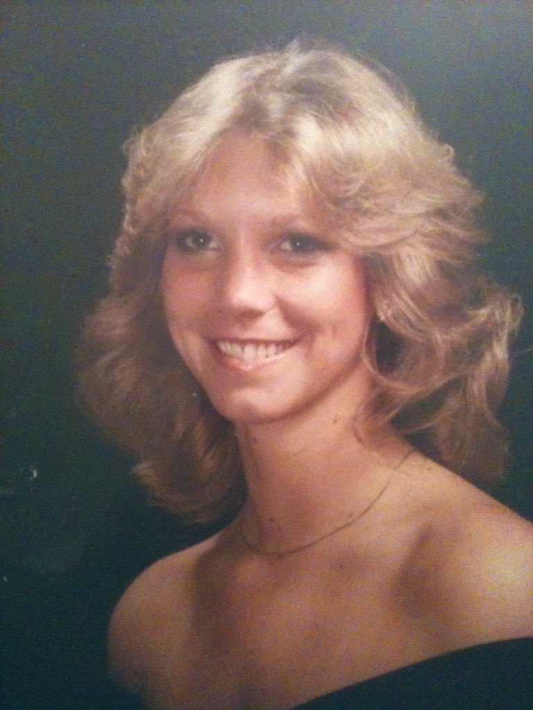 coachkessFB's tweet photo. Laura Rhea Kessler…thinking of you on this day. 42 years ago today Laura was murdered by her ex-boyfriend. I found them deceased on our living room floor with gun shots to the head! Rest In Peace Laura Rhea - 12/7/1963-7/2/1983 I miss you everyday!#StopDomesticViolence https://t.co/eNQq74Jlkt