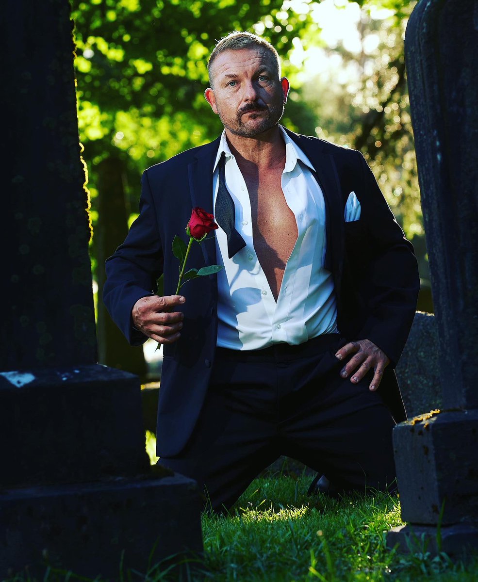 Russell_Writer's tweet image. 🔥NOW ON AUDIOBOOKS🔥
Check out The Gavin Nolan Trilogy…
A dark sexy suspenseful series…
Set in Chicago,
Follow a homicide detective who hunts down deranged killers…
Begin with GAVIN (Book 1)….
Click on my bio for link!
#horror
#Audio
#BookBoost
#LGBTQ
#mustread