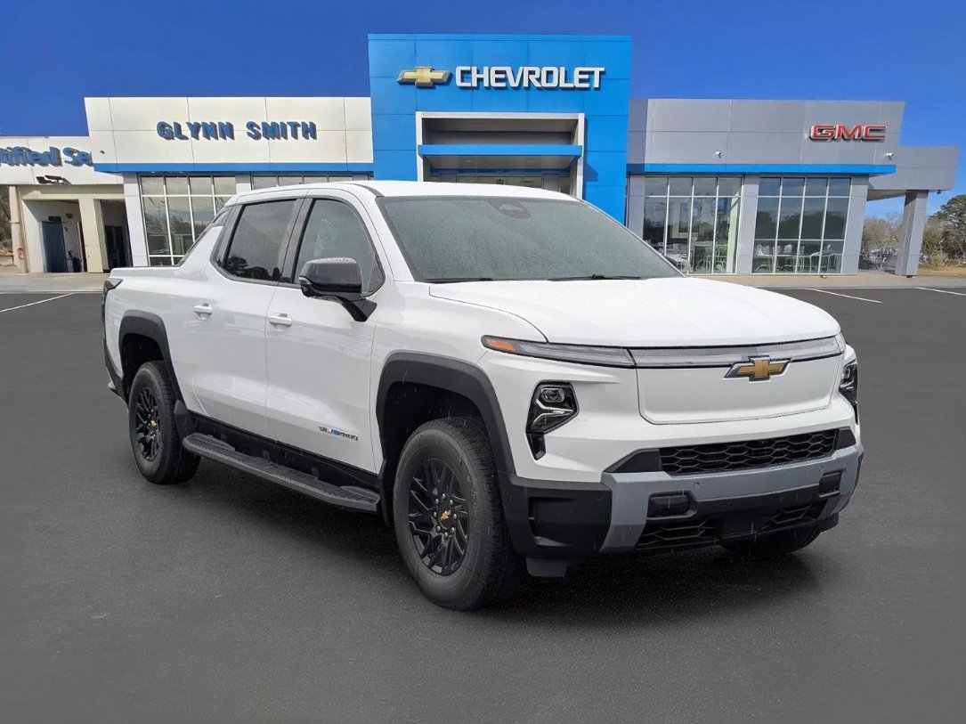 Find the Chevy Silverado for you today at Glynn Smith Chevrolet! From light-duty to heavy-duty and everything in between. 

Browse our inventory: bit.ly/4khjkEW

😄 GET READY TO SMILE 😄