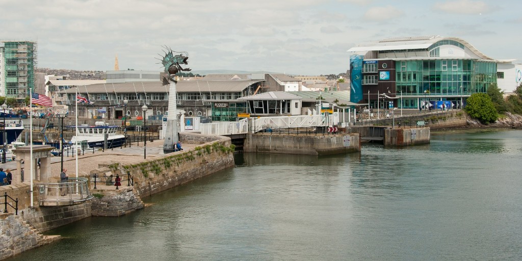 We have been advised by the Environment Agency that urgent repair works are necessary to the lock gates which requires closure of the footbridge.

We anticipate the footbridge will be closed from July 3 evening to July 11.

We apologise for any inconvenience.