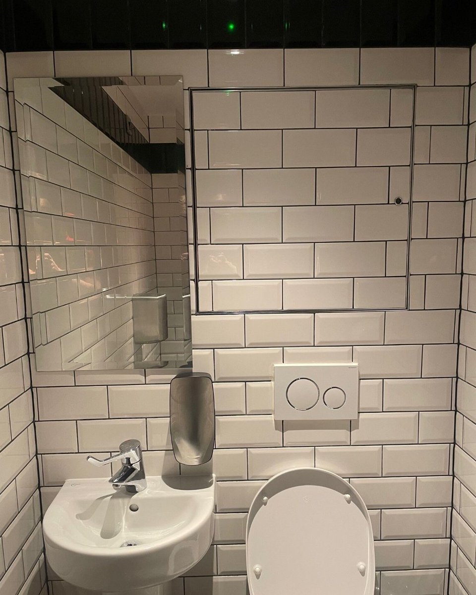 APDaccess's tweet photo. 🔑 Let’s Talk Access Panels! 🔑

Did you know access panels are a game-changer for running your building smoothly? They give you easy access to important systems, making maintenance so much simpler and quicker! 🚀 https://t.co/adB2IZD2tU