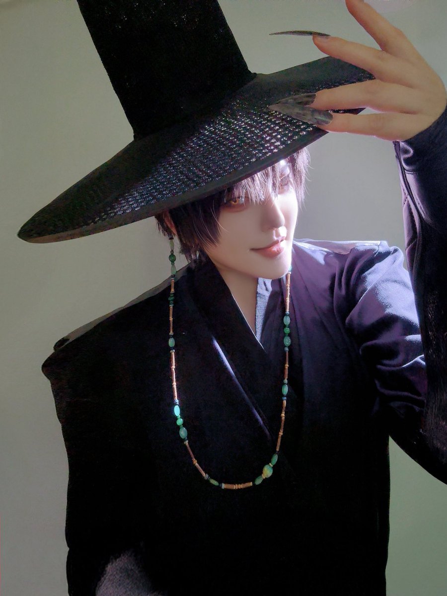 ryoiich's tweet photo. 😈🖤Selfie Mirrored #jinu 

#sajaboys #jinucosplay #kpopdemonhunters #kpdh  #kpopdemonhuntersnetflix #kpop #케이팝데몬헌터스 #진우 https://t.co/7Q1wMInu0q