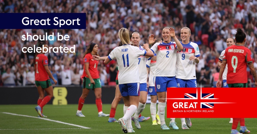 Es ist so weit! Die UEFA Women’s #EURO2025 startet heute – und wir feuern mit Stolz sowohl die <a href="/Lionesses/">Lionesses</a> als auch das <a href="/Cymru/">Wales 🏴󠁧󠁢󠁷󠁬󠁳󠁿</a>-Team an. Lasst uns gemeinsam zeigen, was echte Fußballleidenschaft bedeutet! #WEURO2025🎉⚽️