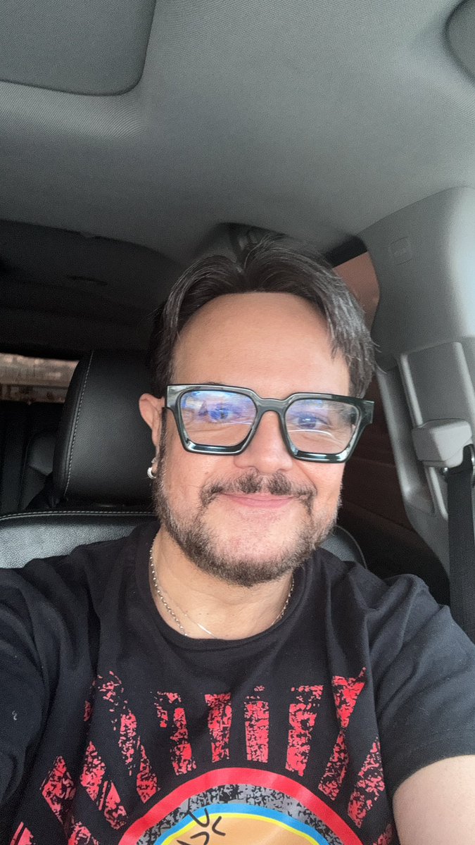 Aleks Syntek tweet media