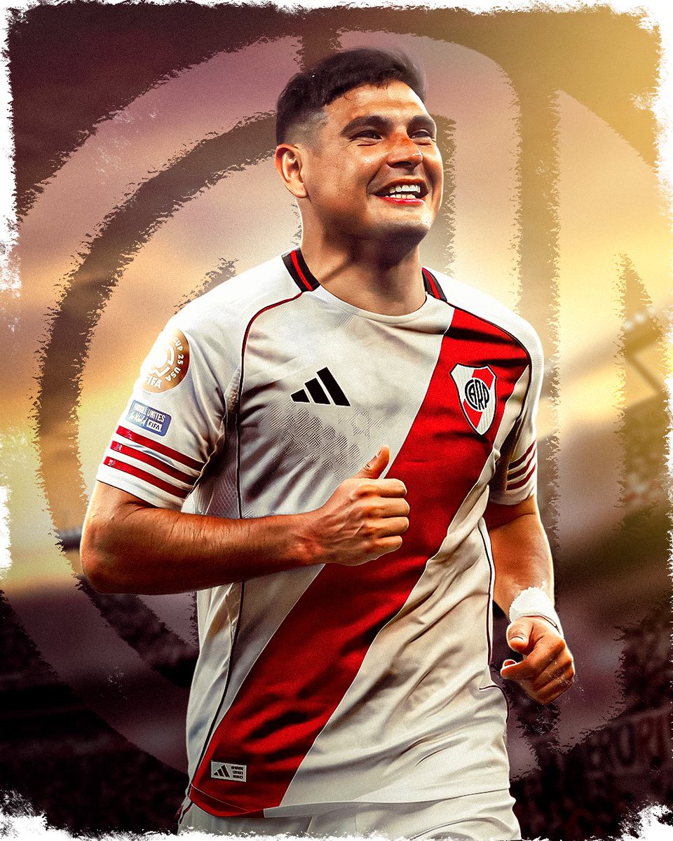maxpugliese92's tweet image. 🚨💣 [CONFIRMADO] MAXI SALAS ES NUEVO JUGADOR DE #RIVER.

✍️🏻 El jugador ejecutó la cláusula de U$S 8M. Firma hasta diciembre 2029.

ℹ️ de @GerGarciaGrova | 📸 @mishoedits