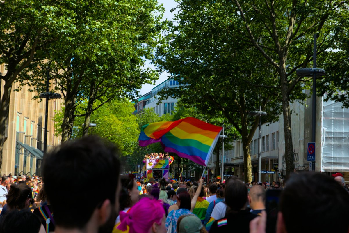 For many LGBTQIA+ people, safety &amp; housing remain out of reach.

<a href="/BasisYorkshire/">Basis Yorkshire</a> highlights the barriers LGBTQIA+ people face in Leeds, and why #homelessness services must do better.

Read the blog: loom.ly/JmDW0ME