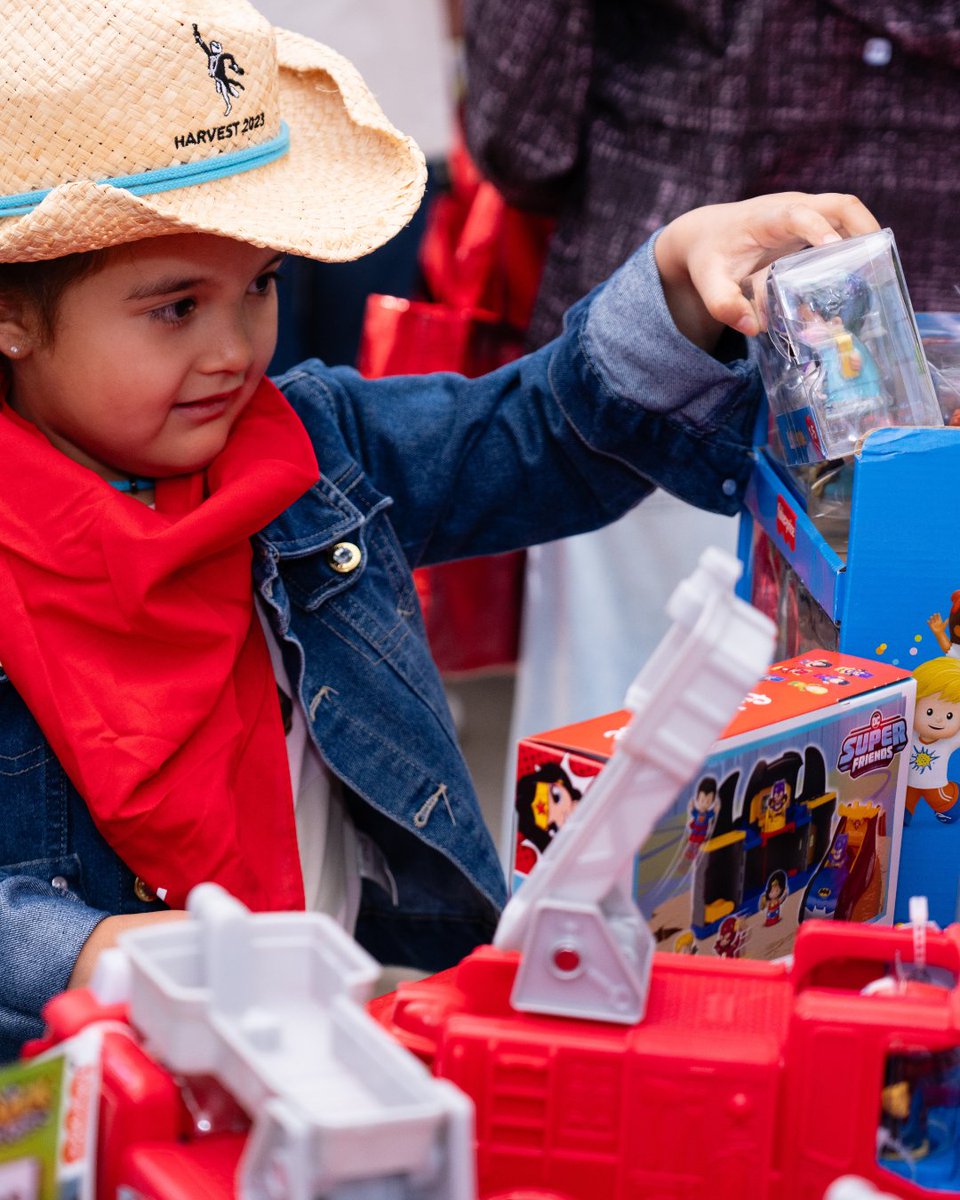 PCRF_Kids's tweet image. The Pediatric Cancer Research Foundation was honored to be selected as one of @Mattel’s 80 Moments for 80 Years, a year-long philanthropic celebration recognizing the company’s legacy of giving back to the communities where they live, work, and play. ❤️

As part of this…