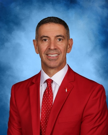 Meet #POY2025 finalist Tony Cattani (NJ), principal of Lenape HS for 18 years. He's built a culture of collaboration with 3,000+ peer observations and student-centered leadership.

📲 Tune in July 9 on IG Live for the announcement!
🔗 hubs.la/Q03vB_lQ0