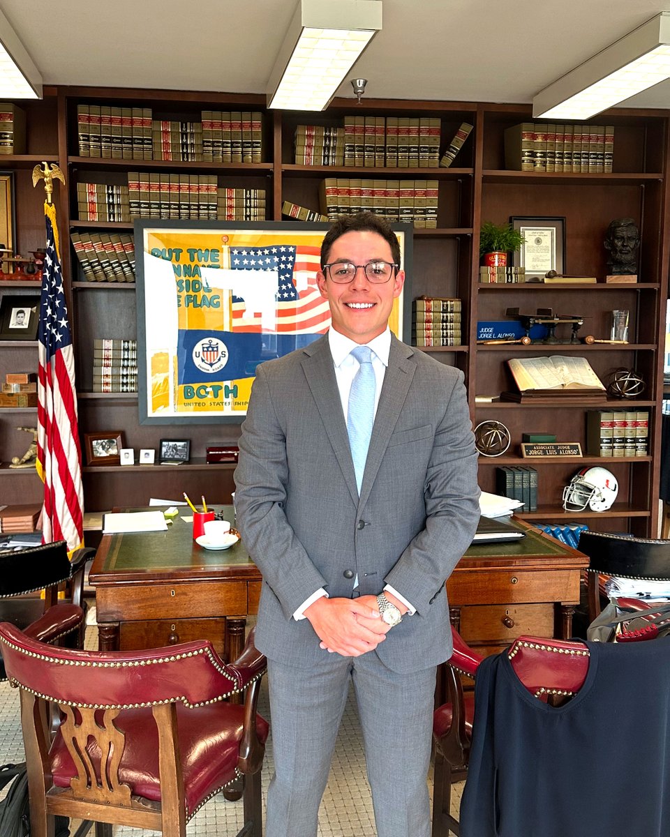 Jacob Needle, a J.D./LL.M. in Taxation student, is as an extern with the U.S. District Court for the Northern District of Illinois. In his role, he researches &amp; writes memorandums and writes SND opinions for the dispositions. More on externships: ow.ly/bTsT50WiN5M