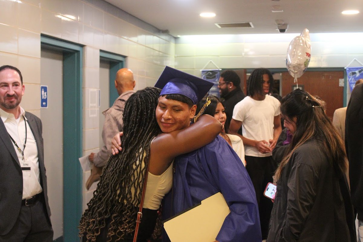 ChildrensVllg's tweet image. 🎓Congrats to the Greenburgh Eleven Class of 2025 & all CV grads! Graduation is a huge milestone—especially for our youth who’ve overcome so much. Thank you for making this possible! 🎉
🎒Help them prep for next year: childrensvillage.org/school-supply-…