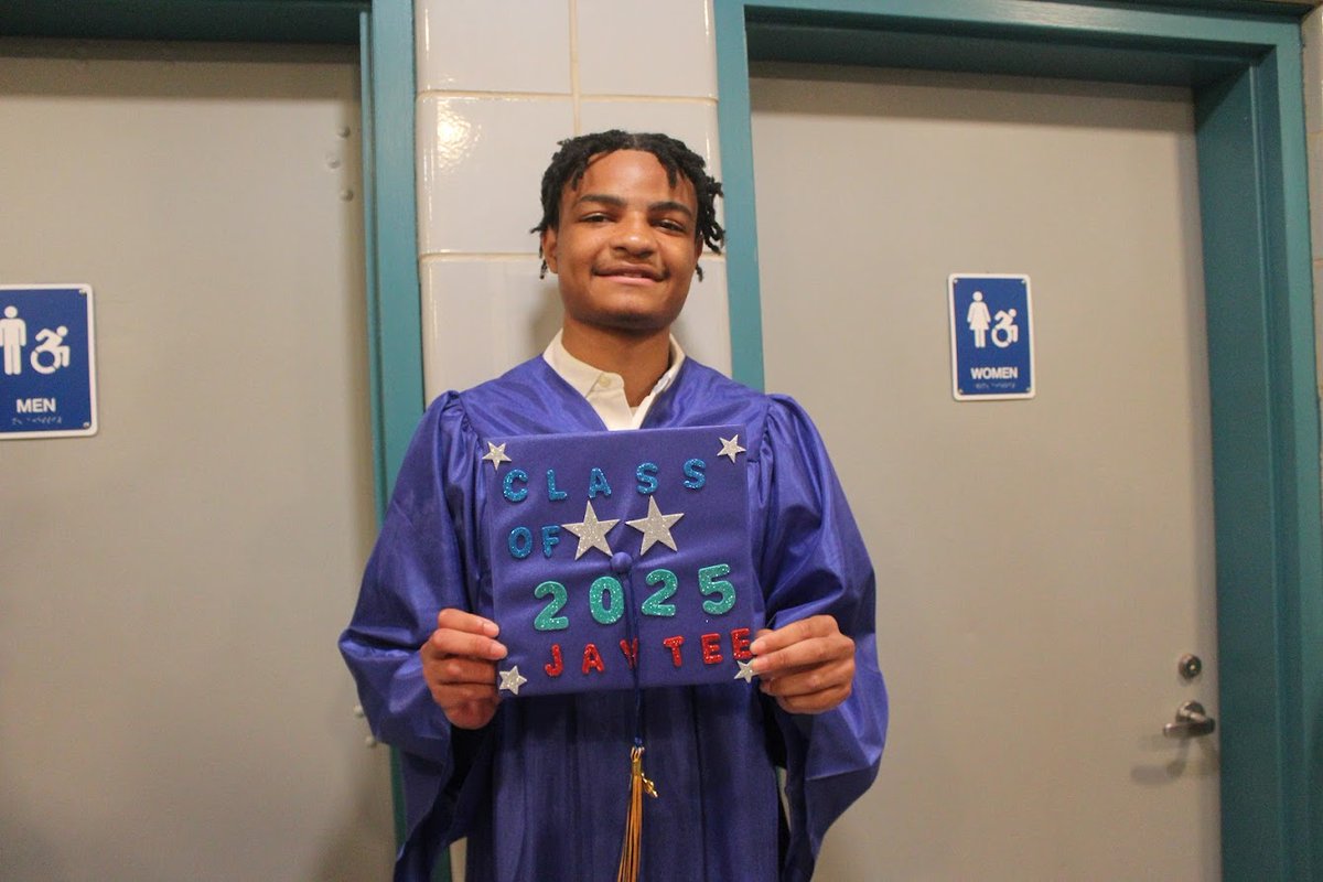 ChildrensVllg's tweet image. 🎓Congrats to the Greenburgh Eleven Class of 2025 & all CV grads! Graduation is a huge milestone—especially for our youth who’ve overcome so much. Thank you for making this possible! 🎉
🎒Help them prep for next year: childrensvillage.org/school-supply-…
