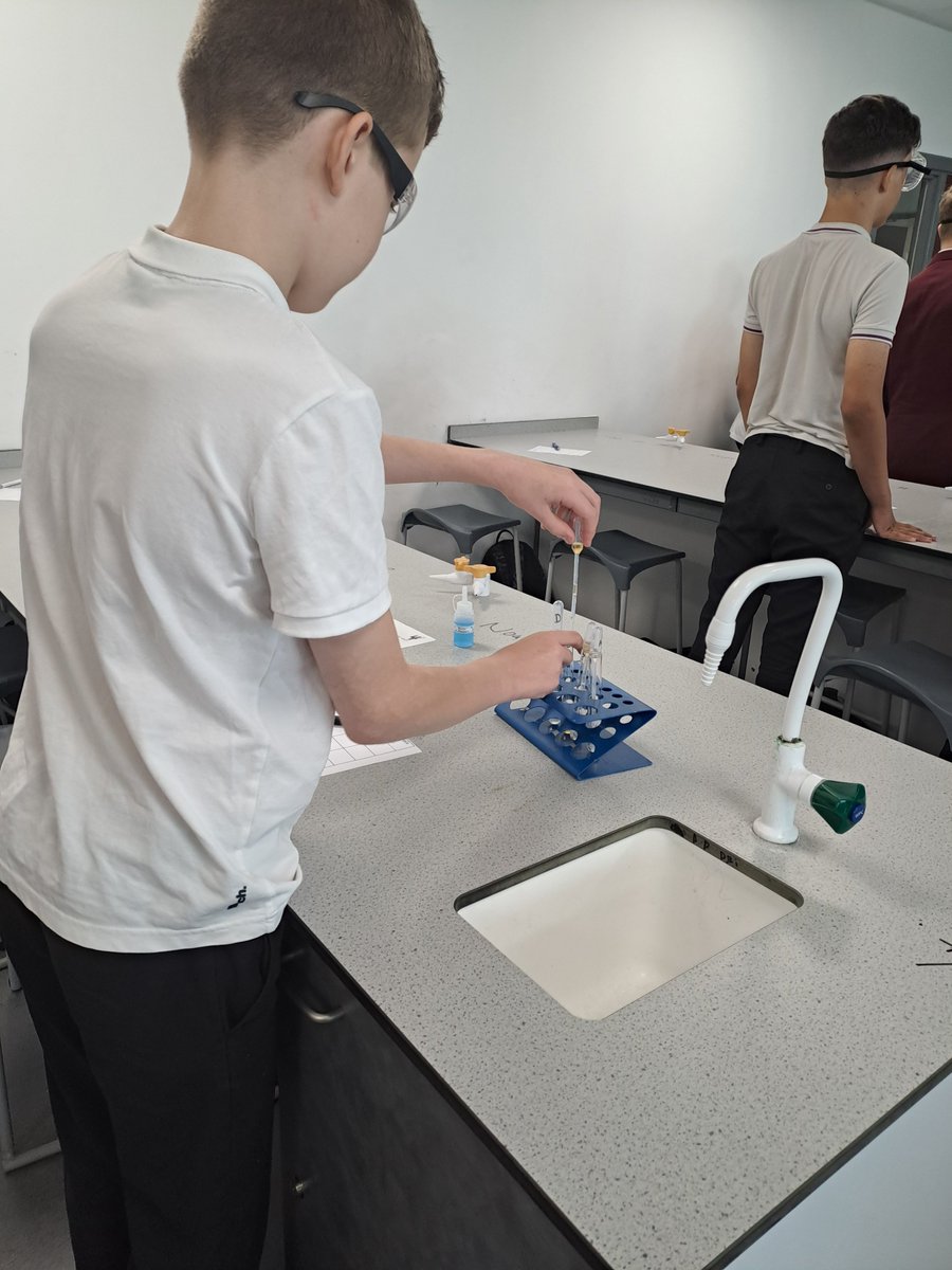 We've had a fantastic couple of days with the Y8 students who are joining us in September. Students have met the headteacher, had a tour of the school &amp; sampled a range of lessons. We hope you're all feeling positive about starting at Vandyke next year! 1/2