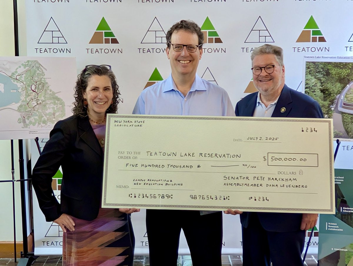 Proud to join <a href="/_teatown/">Tim Arafiles</a> this morning to announce $500K in state funding that @AMDanalevenberg and I secured to support the expansion of their campus.

Teatown is a leader in local conservation and environmental education — this investment will help continue their incredible work.