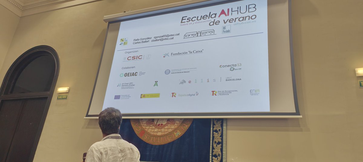 NewsNeus's tweet image. Experiència i talent de l' @insperalada a la #AOHUB de #Zaragoza @CSIC @Educaixa @EduCaixa_CAT :-)
@c_magro @ftsaez @gencatdigital