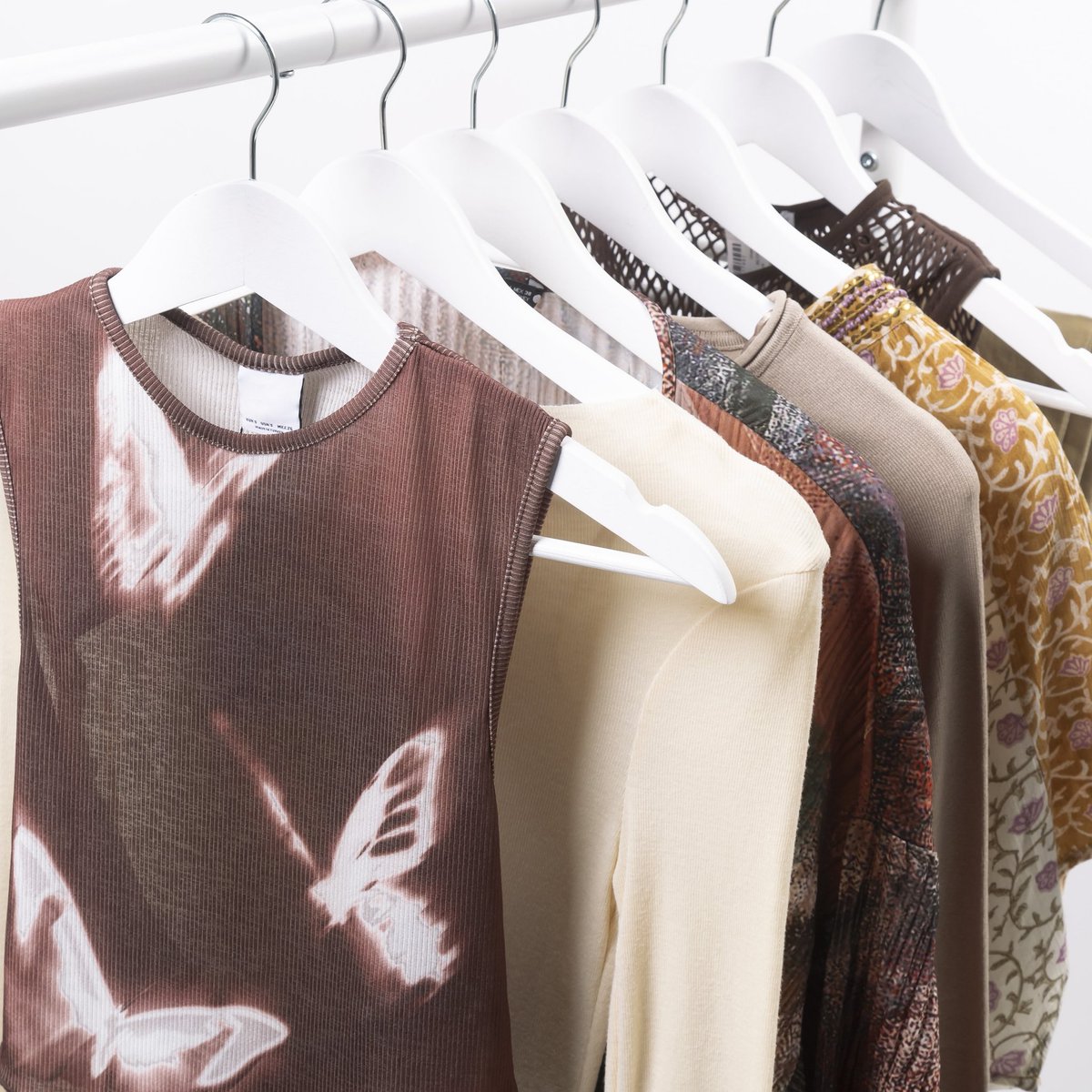 Blusas que van con todo y se vuelven tus favs 💕
Colores, estilos y vibes para esta temporada 🌸

#PromodaOutlet #LookDelDía