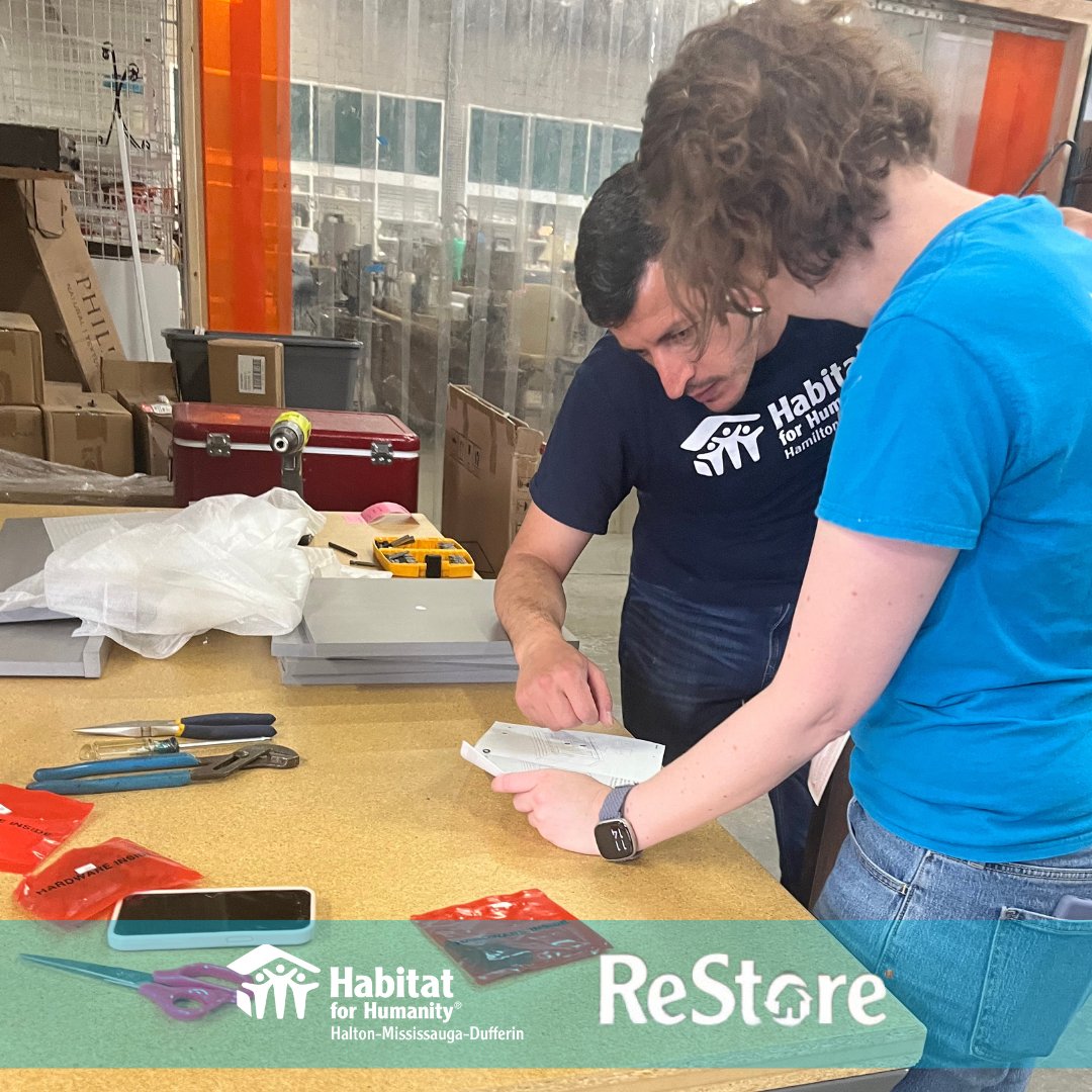 HabitatHMD's tweet image. Thank you to the incredible @Whirlpool_CA team for their team day at our Habitat for Humanity HMD ReStore! They rolled up their sleeves to build TV stands, merchandise our shelves, and sort clothing — all to help beautify the store and support our mission.
#HabitatHMD #ReStore