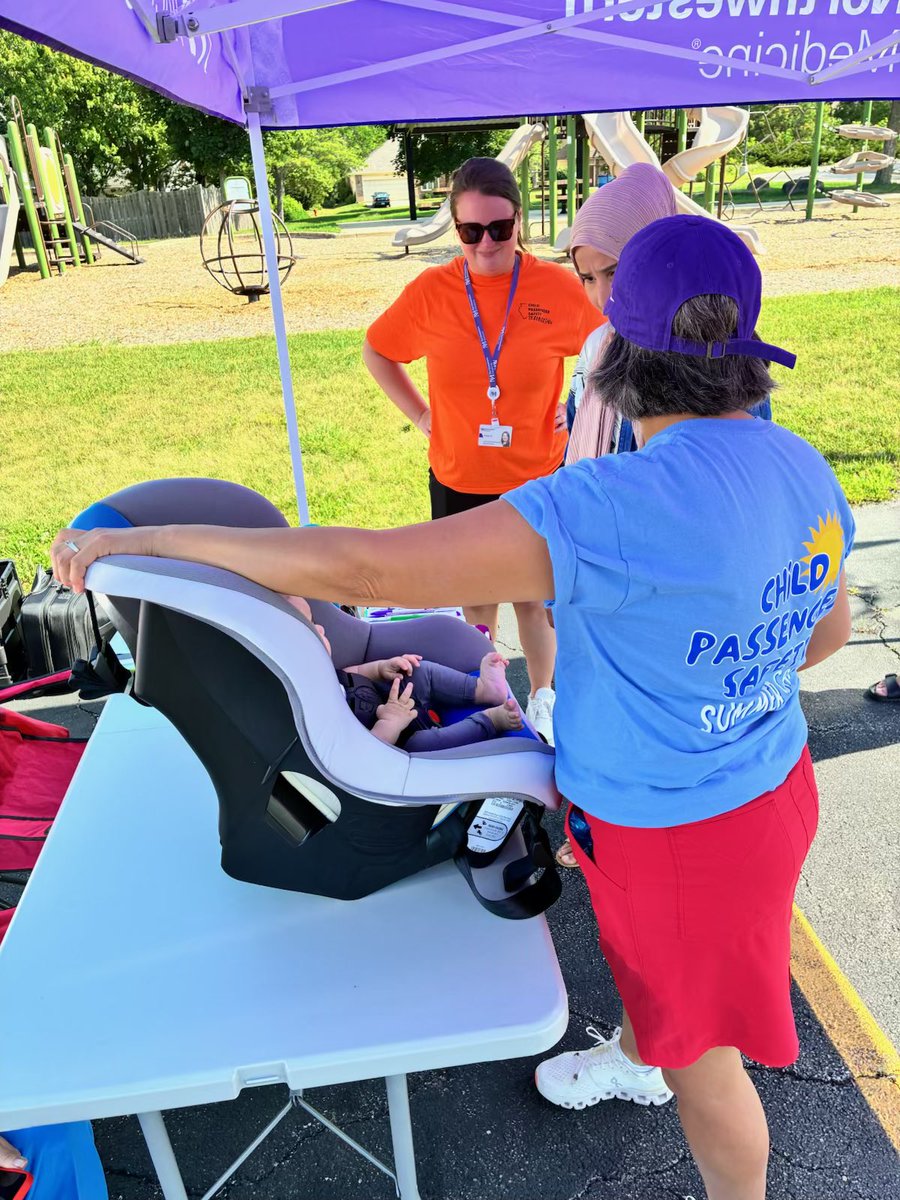 BirthToThree203's tweet image. Today we are hosting a @NorthwesternU car seat safety check! Thank you to Katie &amp;amp; her team for everything they do to support our families! #elevate203 @Naperville203