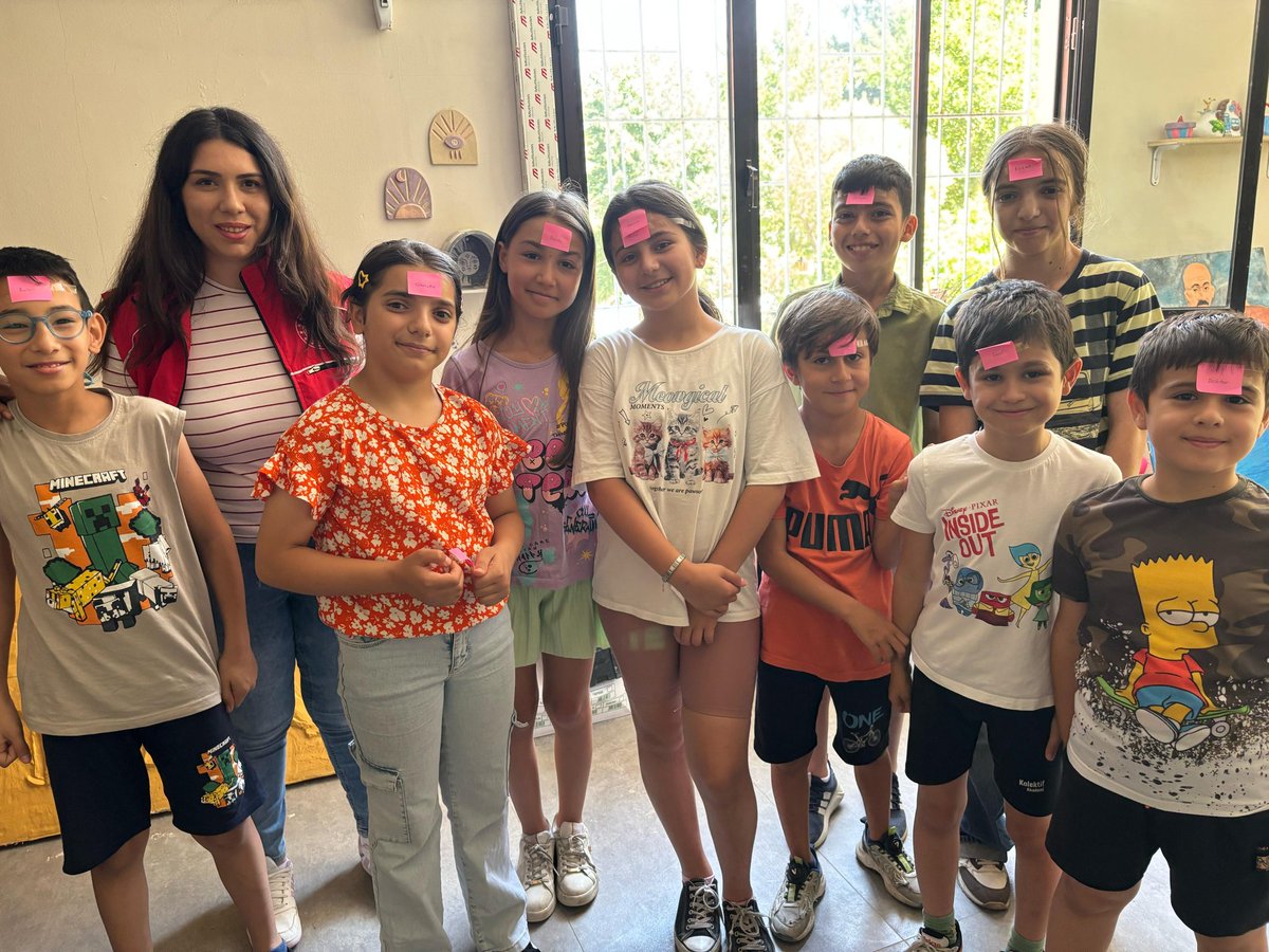 GSB Gençlik Yaz Kulübü Buca Gençlik Merkezinde 🌼🌞
Atölyeler, kahkahalar, dostluklar...
<a href="/gencliksporbak/">Gençlik ve Spor Bakanlığı 🇹🇷</a> 
<a href="/OA_BAK/">Dr. Osman Aşkın Bak</a>