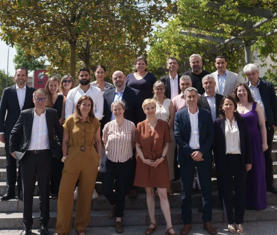 PJouvet's tweet photo. 🔴 Aujourd'hui, nous étions à Bagneux avec les forces de gauche et écologistes. Au travail, ensemble, pour gagner en 2027 et vaincre l'extrême droite ! 

Notre conférence de presse du #FrontPopulaire2027 commence ici : https://t.co/oBn9lA7cAK https://t.co/ABtLsZobHA