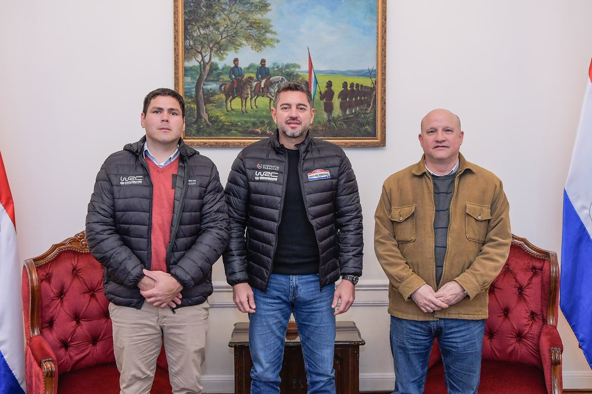 El vicepresidente @Pedro Alliana, se reunió con César Marsal, Director Ejecutivo del WRC Rally del Paraguay y Ricardo Deggeller, Coordinador General Adjunto, para revisar los avances en la organización de la histórica competencia automovilística que posicionará a Paraguay, y