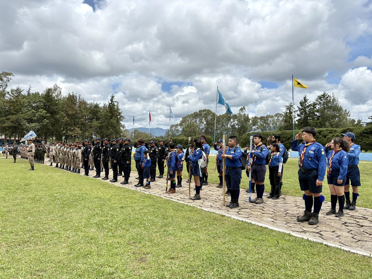 HallQuiche's tweet photo. 30 de junio, una fecha de profundo significado histórico: el "CLIV Aniversario de la Gesta Revolucionaria de 1871 y el Día del Ejército de Guatemala". Rinde homenaje a los hombres y mujeres que, con valentía, lealtad y espíritu de servicio, integran las filas del ejército. https://t.co/LKIWGVZvfP